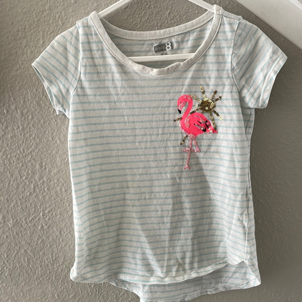 Cute summer ☀️ tee! 🦩
